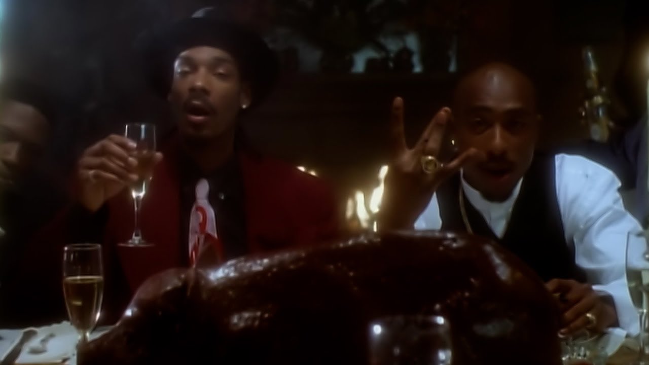 2 Of Amerikaz Most Wanted (Feat. Snoop Dogg) - Official Music Video