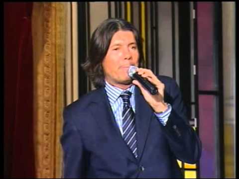 Showmatch 2007 - Nazarena dances merengue