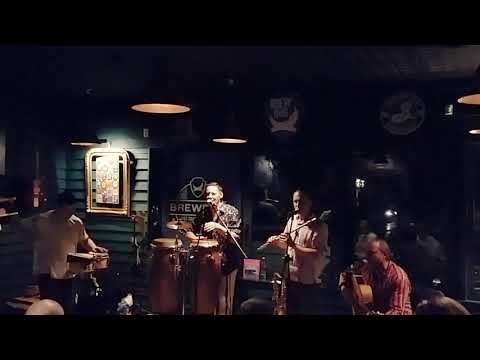download lagu mp3 mp4 L Entre Deux Pont Scorff, download lagu L Entre Deux Pont Scorff gratis, unduh video klip L Entre Deux Pont Scorff