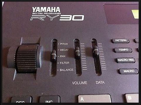 Yamaha RY 30 + FX Drums Sound Card image 4