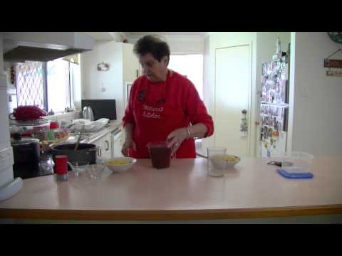 Marina's Kitchen - Minestrone' Soup