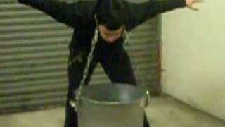 preview picture of video 'Nick Hell  practicing his bin swing'