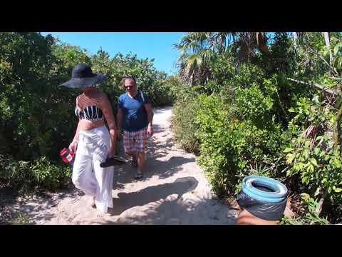 Valentin Perla Blanca walk to the beach Feb 2020