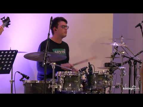 Uw liefde wint elke strijd - Opwekking 813