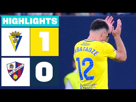 Resumen Cádiz vs Huesca Jornada 9