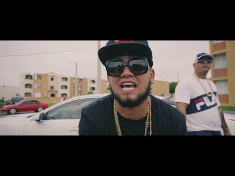 Kenyel ft Pacho El Antifeka- Plop Plop (Video Oficial)