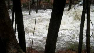 preview picture of video 'Flooding near Horton Cove (Uncasville, CT)- March 30, 2010'