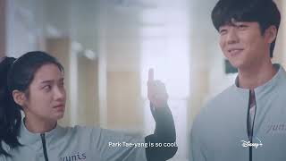 Trailer Chạy Đến Bên Em Với Vận Tốc 493km