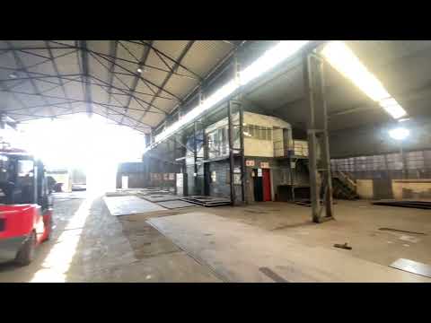 Neat 2000m2 warehouse to let in Anderbolt