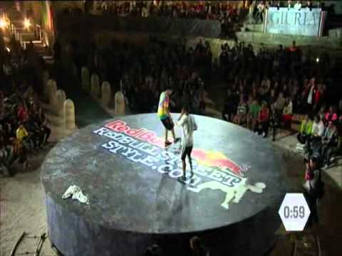 Red Bull Street Style 2012 in Lecce - Daniel Dennhey vs Othamane Djedidi