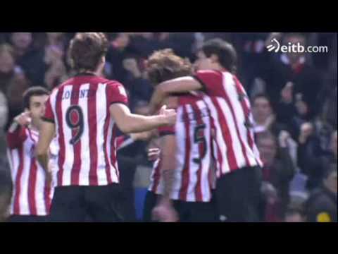 Amorebieta afirma que, aunque tiene ofertas, quiere seguir en Bilbao