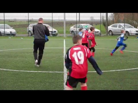 FC Komorów II – Błonianka II 2005 10 04 2016 Trzecia Kwarta