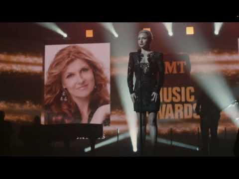 Juliette Barnes convincing Maddie Jaymes to perform at the CMT tribute to Rayna Jaymes (Nashville)