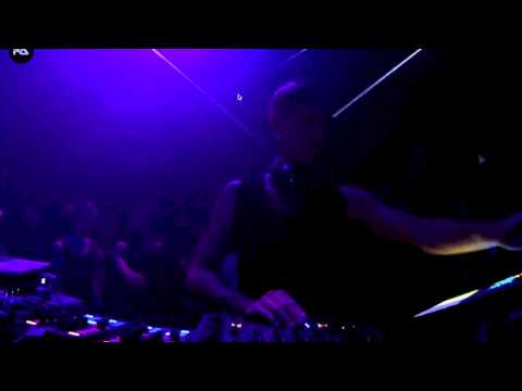 Richie Hawtin vs Luciano @ ENTER 05.09.13 Week 10. play The Lion Brothers - Pacoloco (Original Mix)