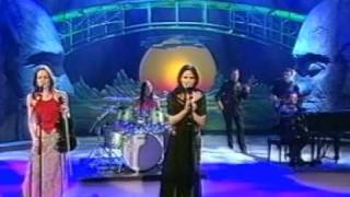Download lagu The Corrs - At Your Side -  Wetten, dass..? (2000) mp3 Download lagu The Corrs - At Your Side -  Wetten, dass..? (2000) mp3