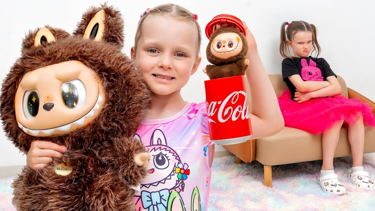 GIANT Labubu Arrived at Our House! Surprise That Taught Sisters to Share