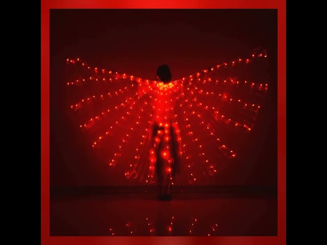 Vídeo relacionado con Luces LED para danza del vientre alas de Isis alas luminosas alas de baile del vientre alas con palo telescópico, ropa de rendimiento luminoso para carnaval, escena, Halloween, Navidad