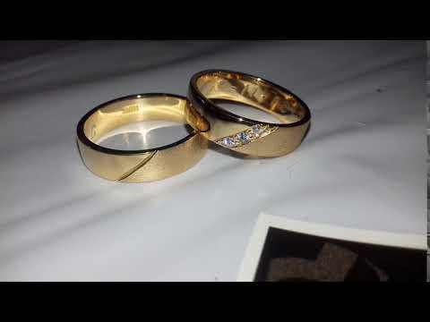 Anillos de matrimonio de oro con 3 brillantes