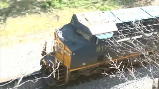 preview picture of video 'Full CSX Coal Train Going Into Sykesville Tunnel'