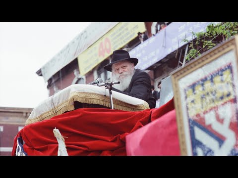 New Angle: Lag B'omer Parade - 5750 (Levi Goldstien)