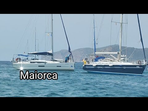 18 Mallorca, chaos at anchor with 35 knots of wind 😱