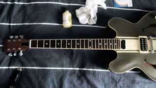 Video thumbnail for Gibson ES-333 Tom Delonge Signature Review and comparison with the Epiphone! PART 1 by Maurice Vonk