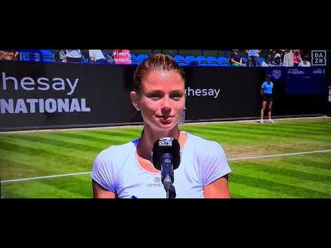 Camila Giorgi pronuncia breves palabras en pista en Eastbourne 2022. ❤️