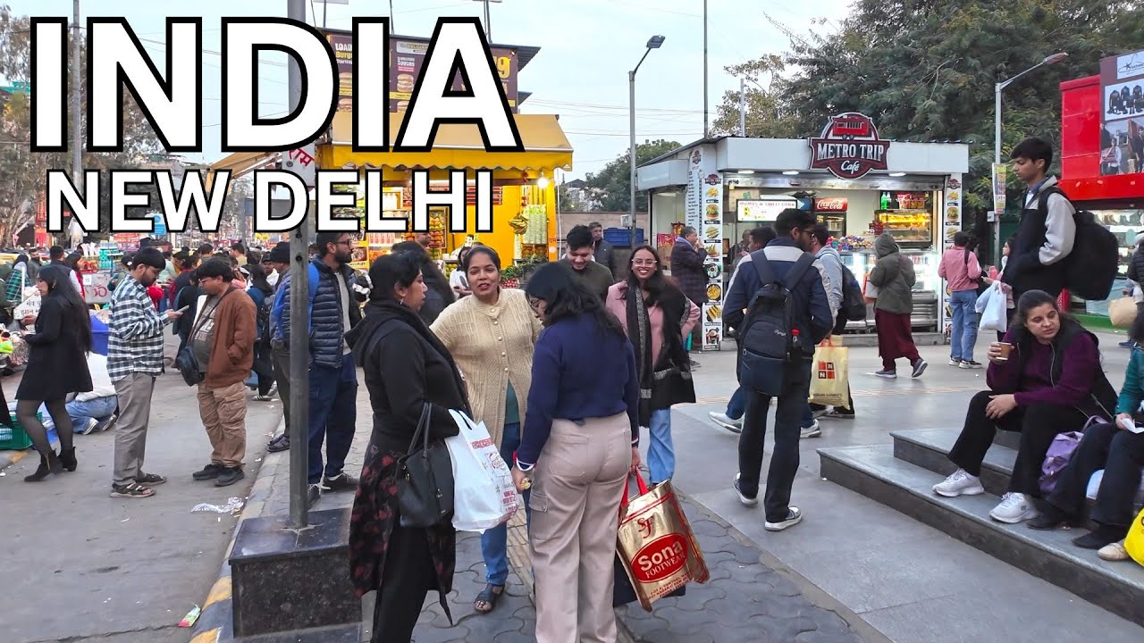Immersive street-level walking tour through Delhi (Daily Life 7), India, showcasing authentic urban landscapes, local architecture, and the vibrant atmosphere of the city's neighborhoods