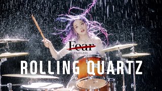 Kadr z teledysku Fearless tekst piosenki Rolling Quartz