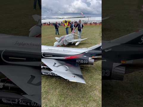 2x CARF F-4 Phantoms getting ready #jetpower #rcplanes #turbine