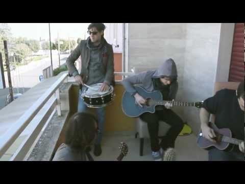 IOSuONOFUORI: Dance like Carpacho! sul balcone