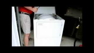 How to Open the Top Of a Clothes Dryer