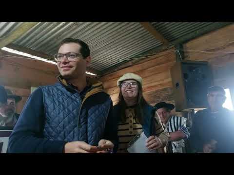 Entrega de Medallas en el 9no Encuentro de Payadores,  Migues, Canelones. 