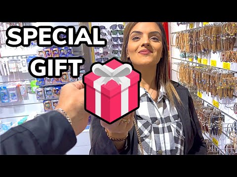 A LITTLE SPECIAL GIFT FOR WIFEY 🎁 | EXPLORING THE VILLAGES