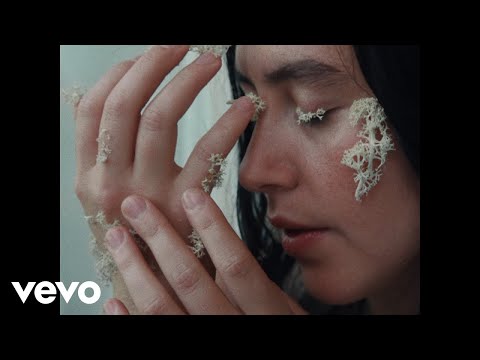 Sandrayati - Give In