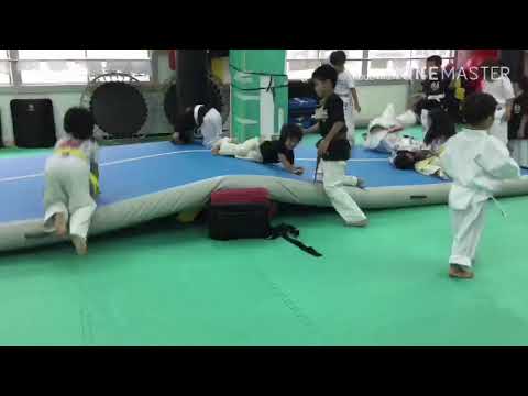 極真会館天満中崎道場 わんぱく幼年部、少年部