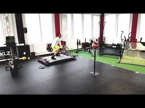 A bit part of 🇺🇸Yvonne Turner’s (Pro Basketball Player)🇺🇸 personal basketball specific workout