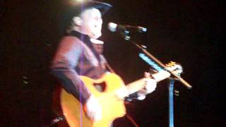 Tracy Lawrence - Footprints On The Moon (Live)