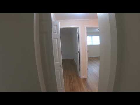 Alfi 3325 4-plex - Everett - Video 2 of 2