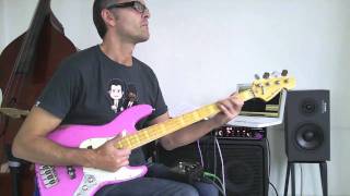 Video thumbnail for Bass fun with GR2 envelope filter by MarloweDK - Bass lessons, licks and low notes