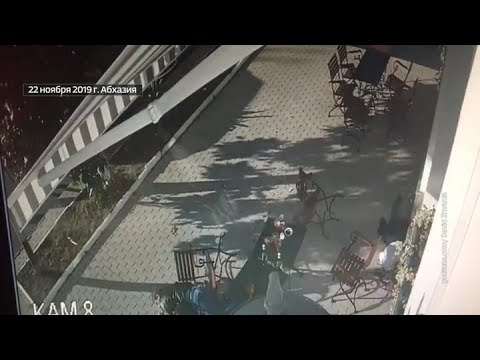 В Интернете появилось видео расстрела сухумских авторитетов