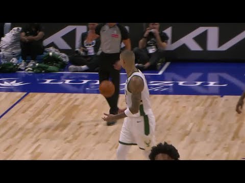 Kyle Kuzma throws the ball at Ref & gets technical