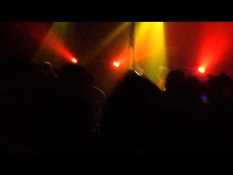 King Shiloh plays Nish Wadada - Jah Drives Me@De Helling Utrecht (21-02-2015)