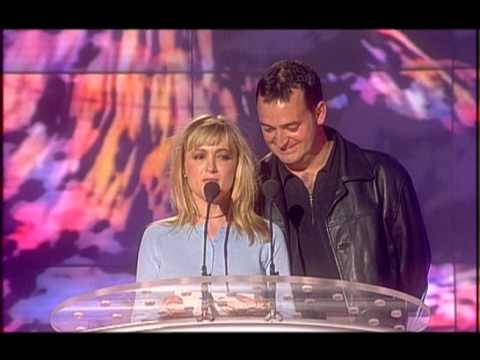 Robbie Williams wins British Single presented by Caroline Aherne and Craig Cash | BRIT Awards 2000