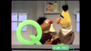 Classic Sesame Street - Ernie, Bert and the Q game