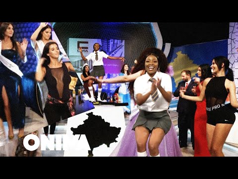 Vajzat e huaja ( Miss-at e Botes) qarten me vallen e rugoves - mbi tavolina - Heki Krasniqi