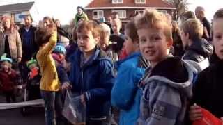 preview picture of video 'Sinterklaas blust vuur in Rietmolen 2014'
