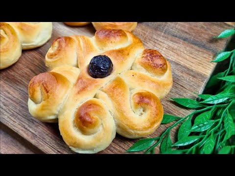 Soft Braided Pastry Rolls with Black Olives, Baked at 180°C for a Crispy-Yet-Fluffy Finish