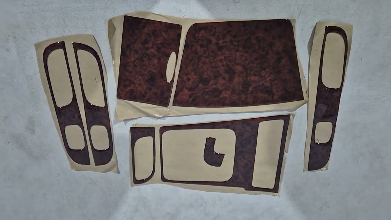 Накладки на панель приборов (8 шт.) Video 1