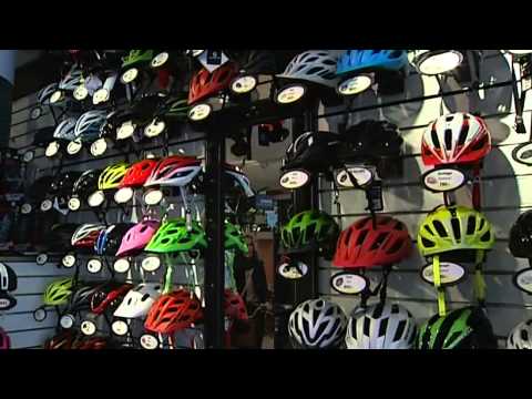 Cykelhjälmar underkänns i ett stort test - Nyheterna (TV4)